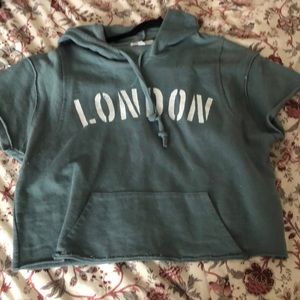 london hoodie cropped